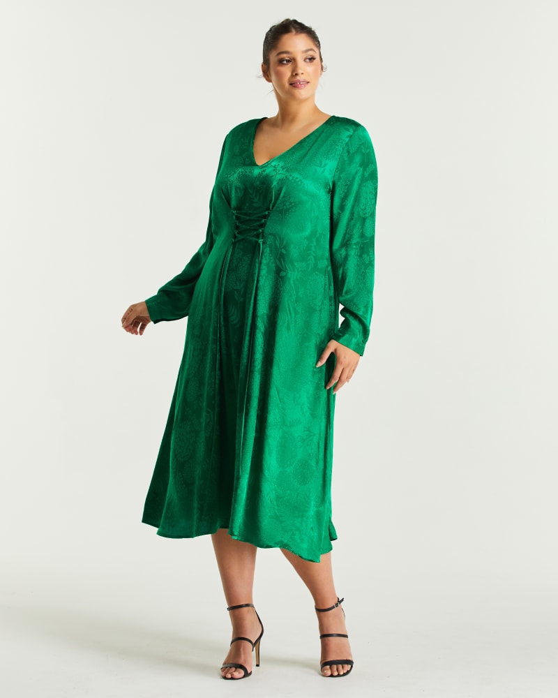Front of a model wearing a size 1X Greenpoint Dress in Kelly Green by Estelle. | dia_product_style_image_id:234930